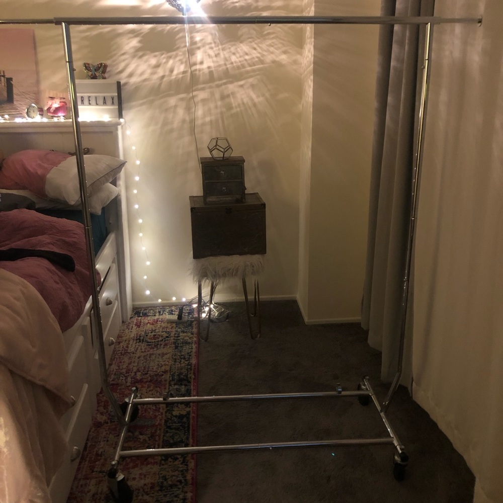 Clothes rack